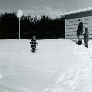 01-26-1968 Mrs. Ed Lenger & family-website