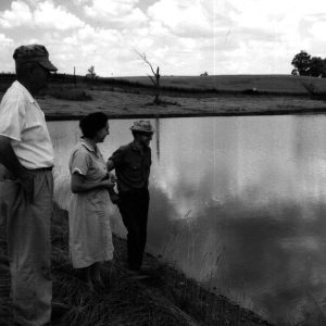07-11-1964 Mr. and Mrs. Chester Hampton. Eli Mast-website