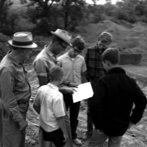 08-16-1967 Dean Swigart at the V. Flaugher Farm with a 4-H Club
