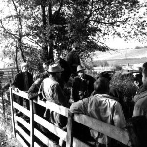 10-14-1971 Dan Wittmer Farm Technicians Tour-0001