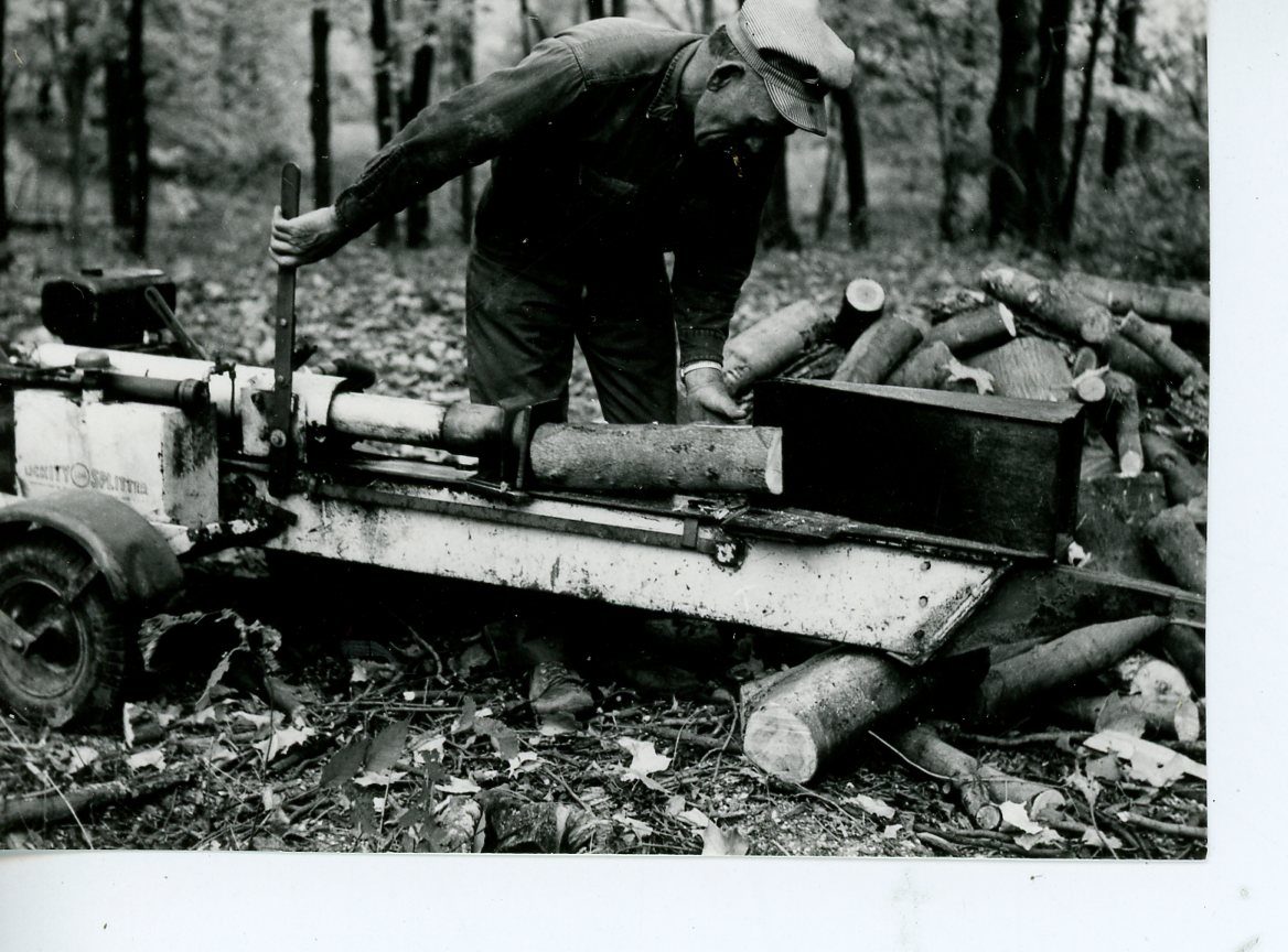 Cutting tree limbs
Photo by Robert Mills
Photo ID#: E28