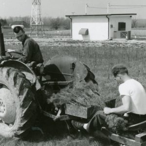 Planting Seedlings Using a Tree Planter (photo by Robert Mills)-004