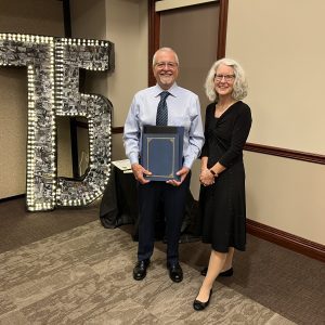Fox, Leonard Volunteer of the Year with Sutter, Theresa Richland SWCD