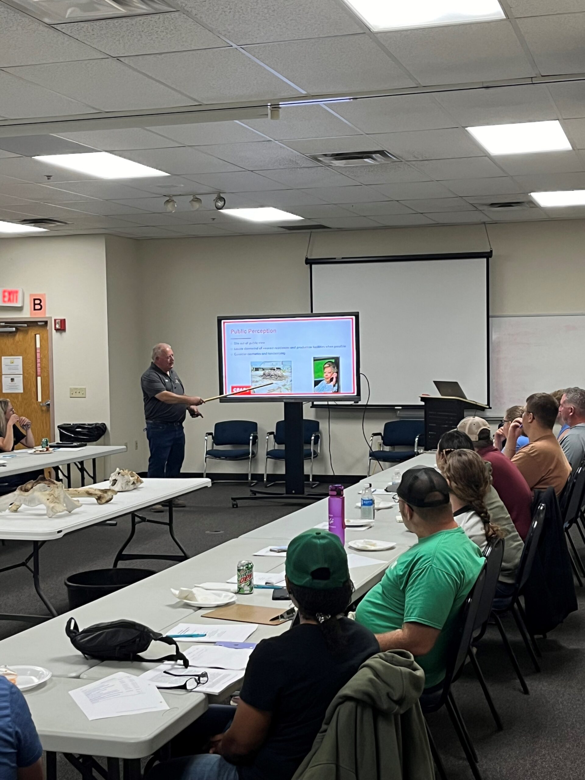 July 10, 2024
 Animal Mortality Composting Workshop
with Glen Arnold
Photo ID#: A1029
