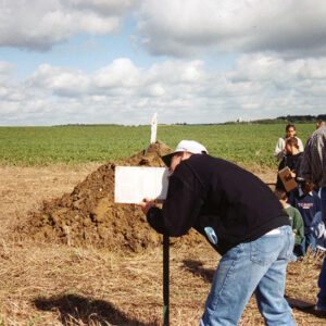 00_00_0000_County_Land_Judging._Group_making_observations_website-5319