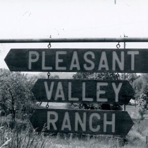 00_00_0000_Sign_Pleasant_Valley_Ranch_website-5964