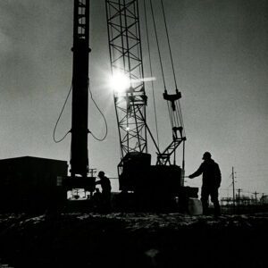 01_23_1972_Men___machine_are_silhoutted__where_a__5_million_post_ofice___federal_building_will_rise_this_year_in_area_bounded_by_Diamond_Adams___5th_6th_street_website-3117
