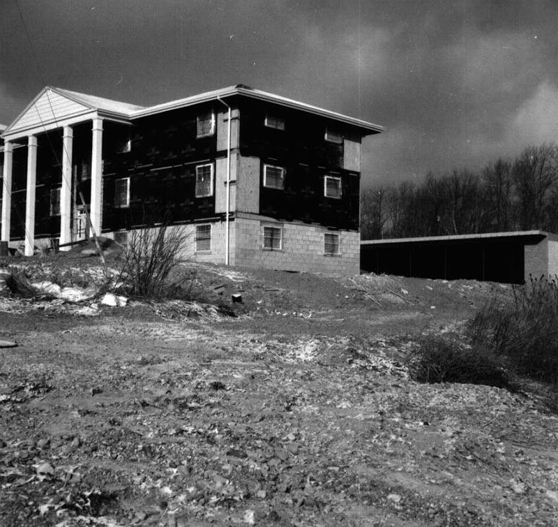 January 25, 1969
Off State Route 13 South
Photo ID#: U8