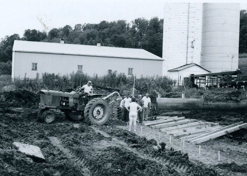 July 2, 1980
McConkie's animal waste storage addition under construction
Currently setting posts
Photo ID#: A904