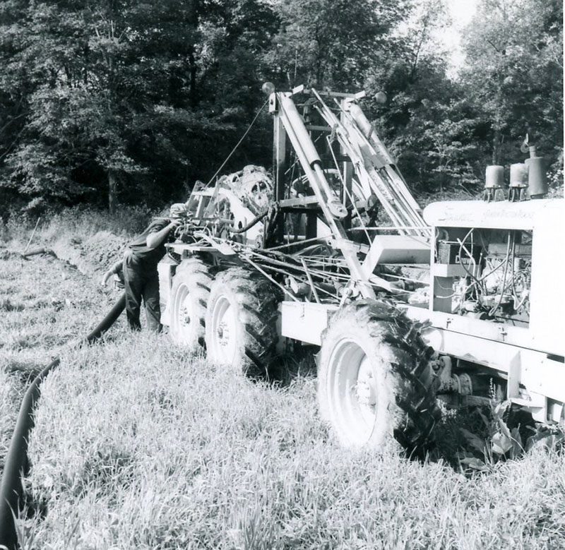 August 18, 1970
Roger Follen
Tile drainage installation
Photo ID#: A697
