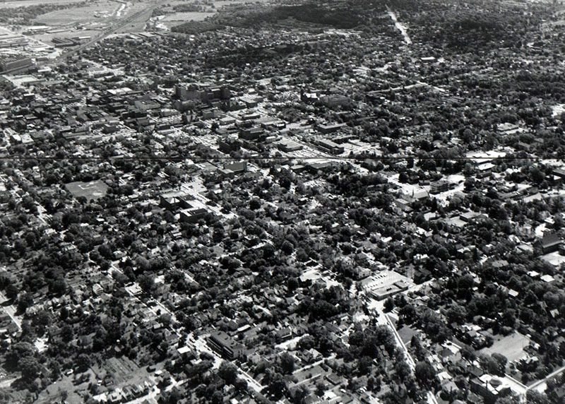 September 5, 1966
City of Mansfield (SE)
Photo by R. Mills
Photo ID#: AE59