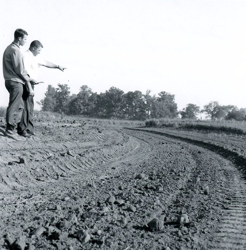 September 15, 1967
Mark Feusner and Don Dawson
Diversion
Photo ID#: S400