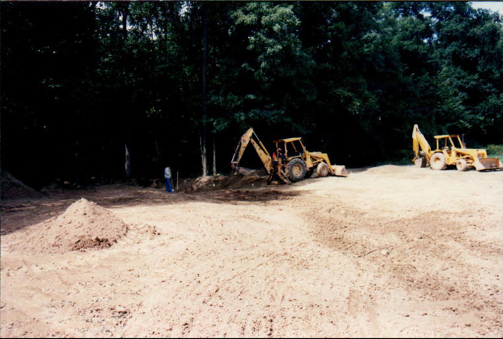 September 1993
Sod waterway block construction outlet
Photo ID#: A786