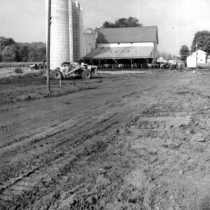 September 29, 1971. F. Swank Farm. John Foust. A dozer. Harry Mowry.