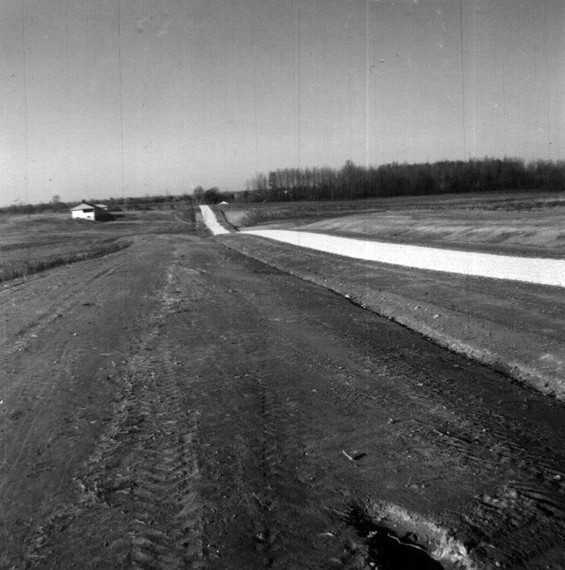 October 20, 1966
Erosion at airport
Ernsberger Road
Photo ID#: U53