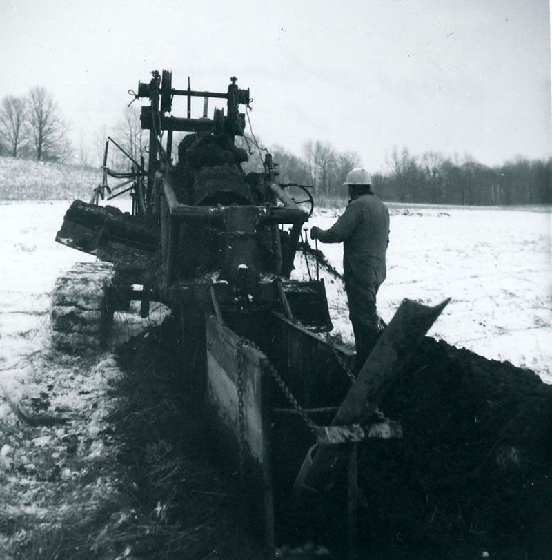 December 18, 1969
Cloyce Slessman at H. Isley Farm
Tile drainage
Photo ID#: A733
