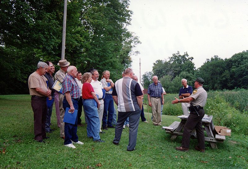 2003
Pond Clinic
Greg Wasilewski (Wildlife Officer)
Photo ID#: S569