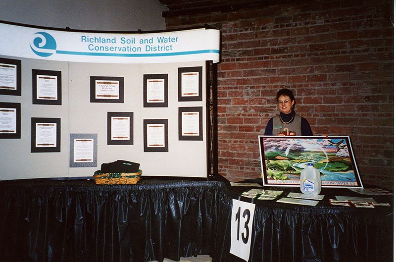 Office Display
Photo ID#: RSWCD88